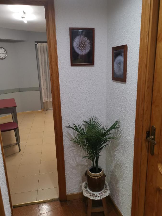 Comoda Vivienda En Huesca Exterior foto