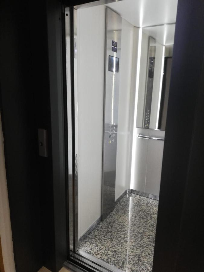 Comoda Vivienda En Huesca Exterior foto
